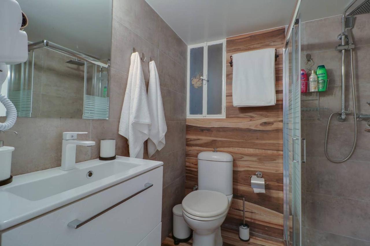 Victoria 5star / 5BR BigApt / Sauna / 2min to metro Atenas Exterior foto