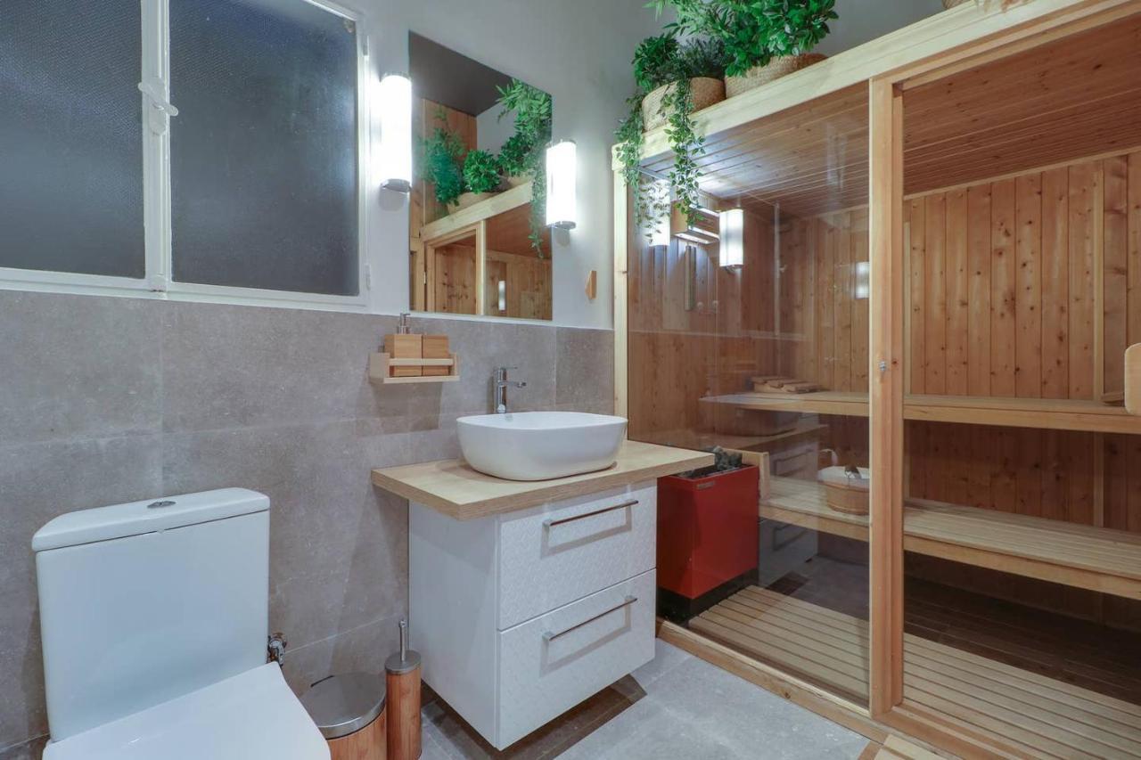 Victoria 5star / 5BR BigApt / Sauna / 2min to metro Atenas Exterior foto